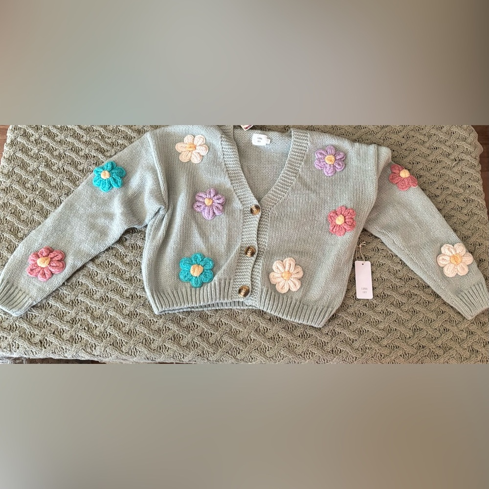 Luna Ivy Cropped Flower Cardigan
